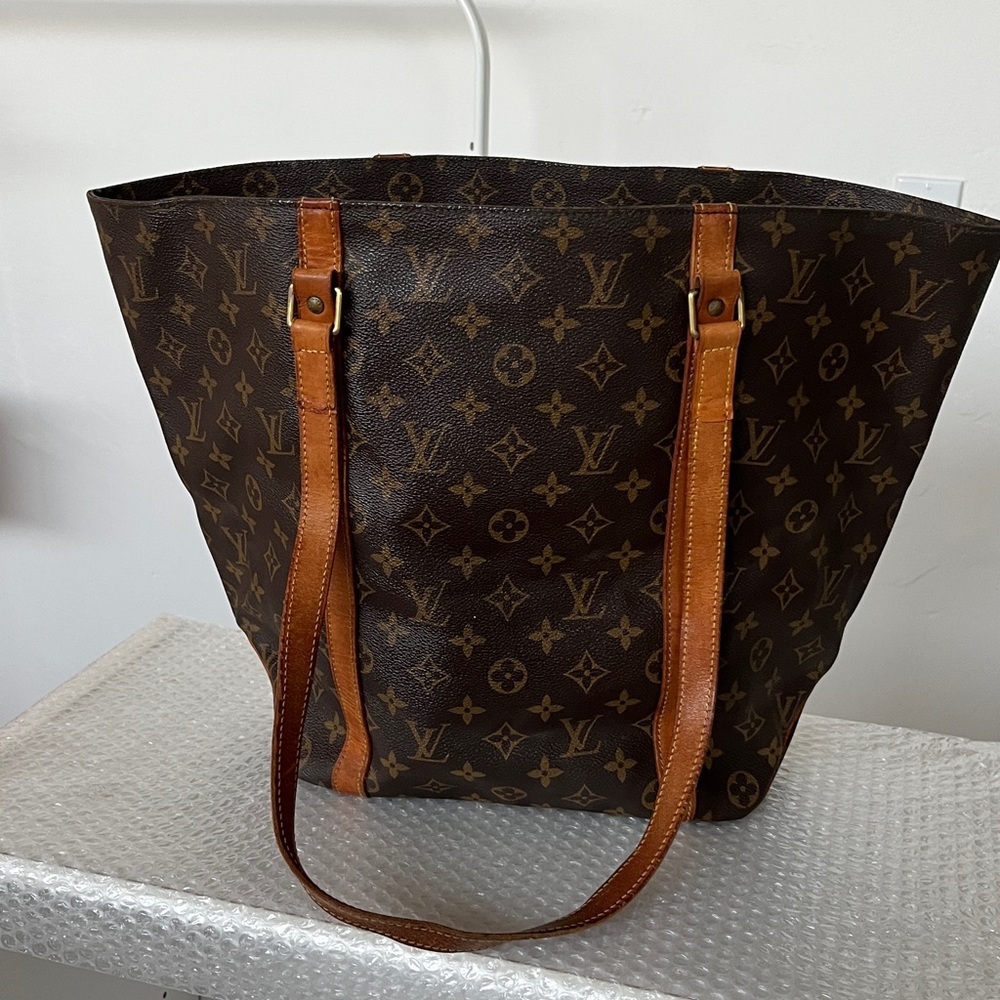 Louis Vuitton Brown Monogram Tote Bag - Picture 2 of 11